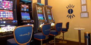 wwwbet APP ဖြင့် Esports Live Betting ကြည့်ရှုနေသောမြင်ကွင်း
